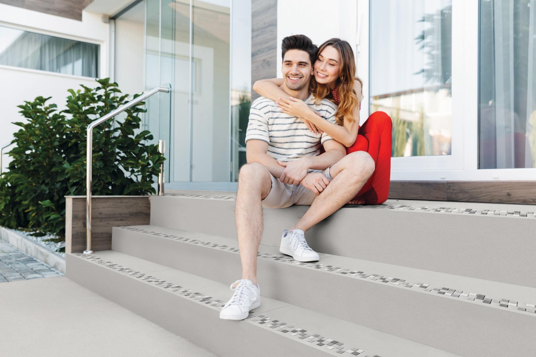 Step Mosaic Sand Grey LT