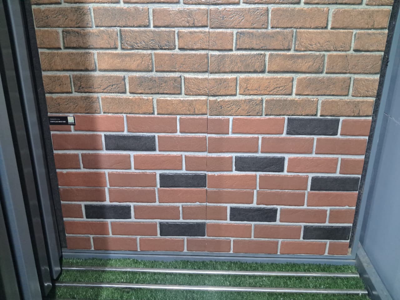 Matte Finish Craftclad Brick Red Glazed Vitrified Tiles 300x600 mm